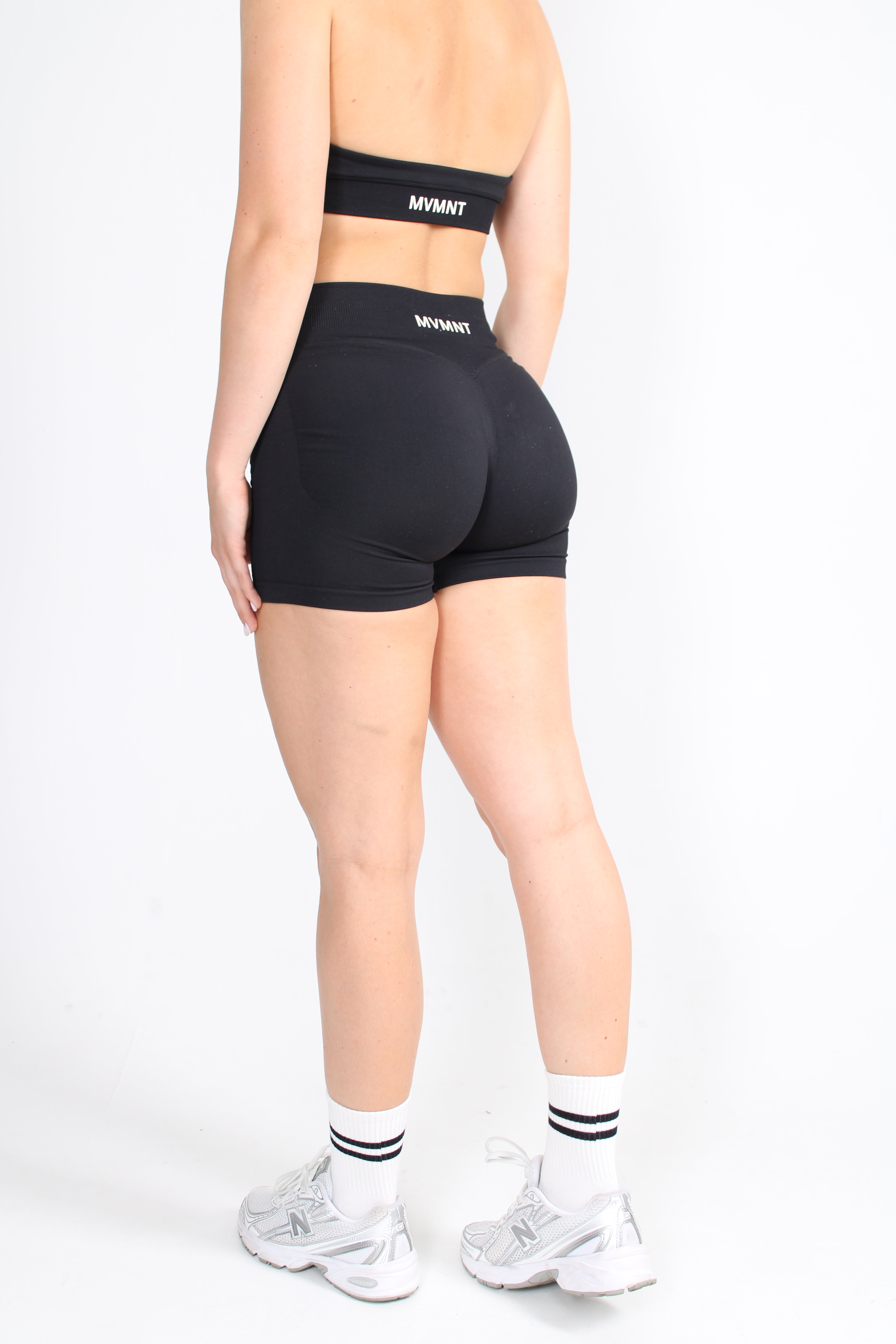CORE SHORTS BLACK